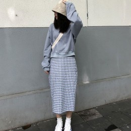 素色圓領落肩大學Tee