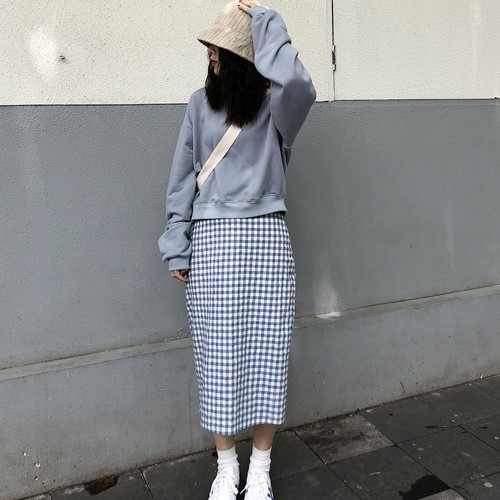 素色圓領落肩大學Tee