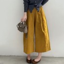 質感燈芯絨壓褶寬褲