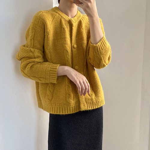 甜美麻花針織外套