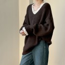 蕾絲花邊V領針織上衣